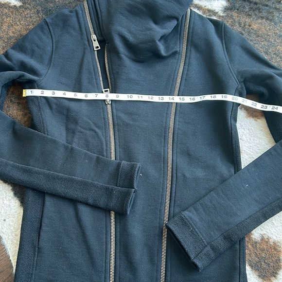 Andrea Ya’aqov Light Jacket – Made in Italy – Size L – Luxury Designer - Picture 6 of 8